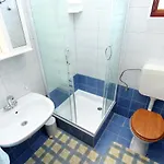 Appartement Family Friendly Seaside Zaton, Zadar - 298