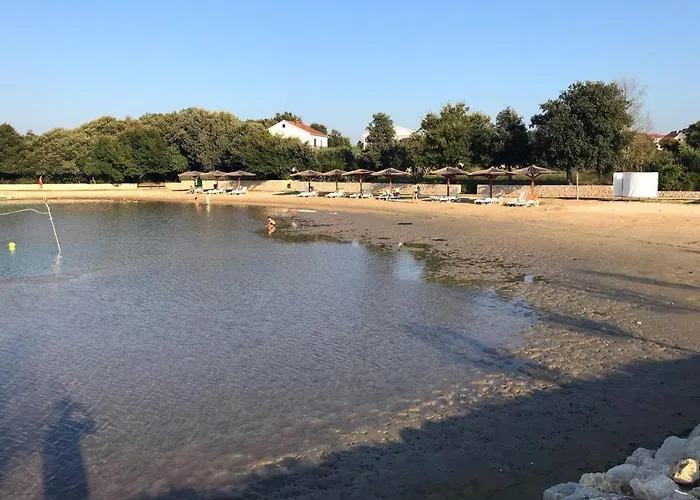 Family Friendly Seaside Zaton, Zadar - 298 Apartamento Zaton (Zadar)