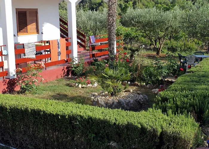 Apartman Family Friendly Seaside Zaton, Zadar - 298 *
