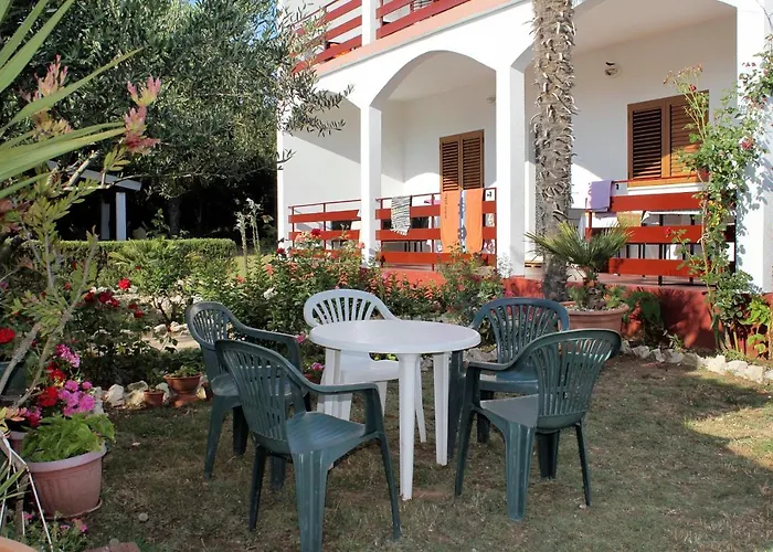 Family Friendly Seaside Zaton, Zadar - 298 Apartman