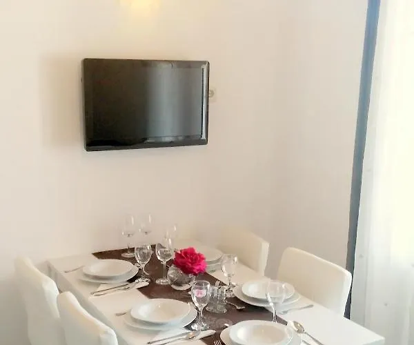 Family Friendly Seaside Zaton, Zadar - 298 Apartman